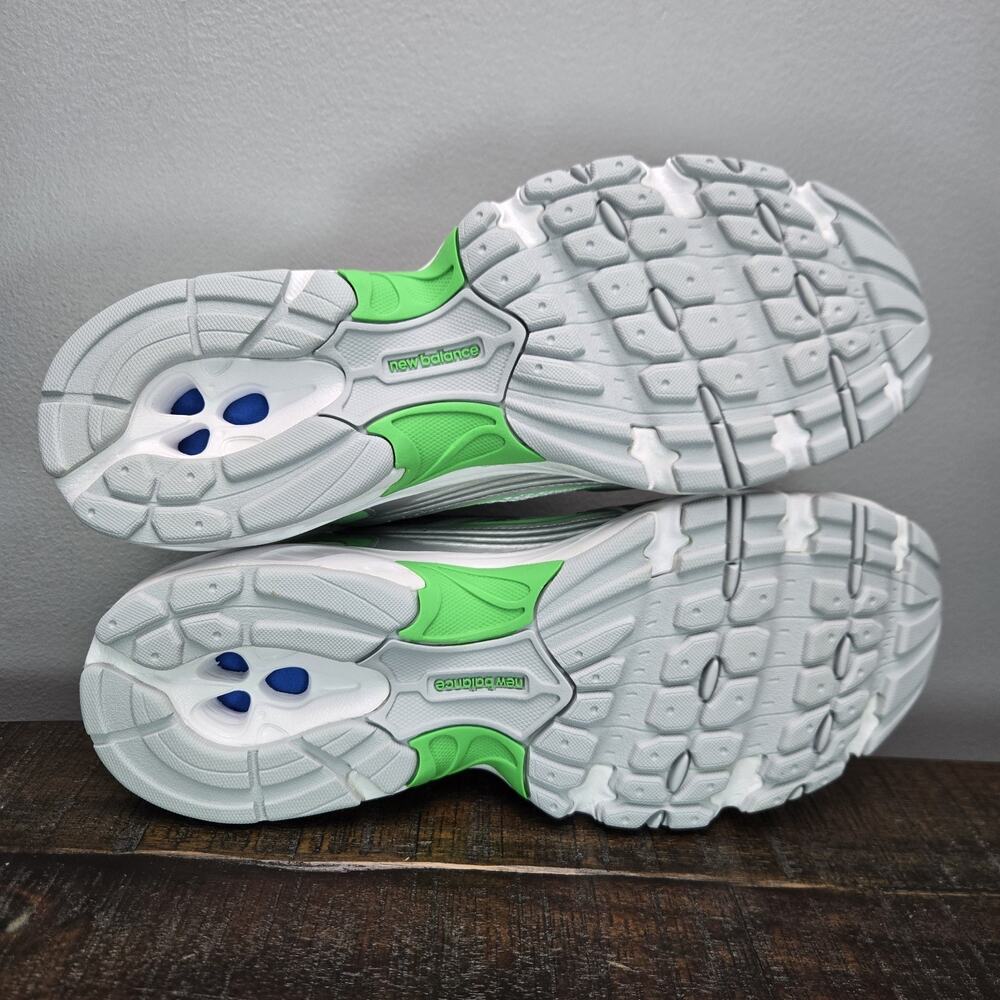 New Balance 530 Womens Size 9.5 D Running Shoes U530APL White Green - Picture 9 of 11